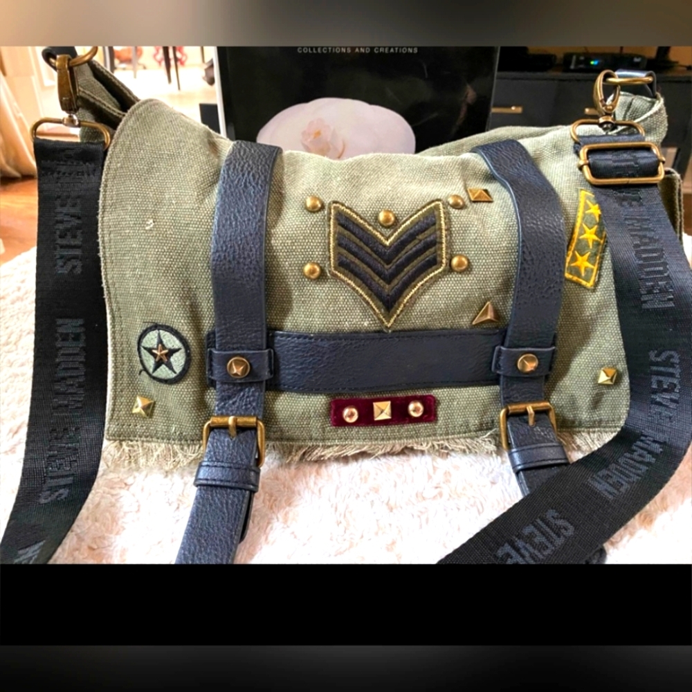 Euc Vintage  RARE Steve Madden Military 🪖 Style Messenger Bag Crossbody Bag